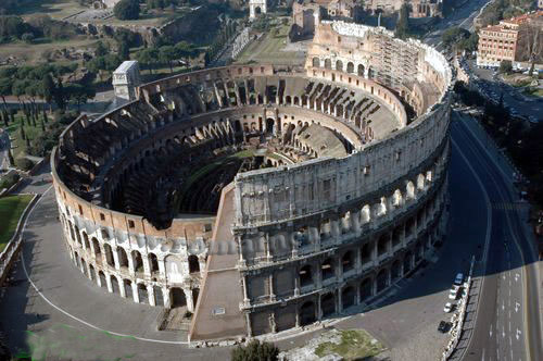 Colosseo-Anfiteatro-Flavio-1